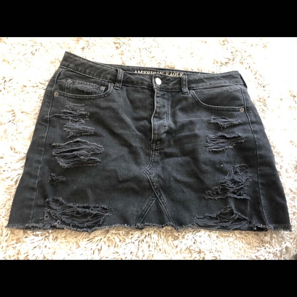 American Eagle black mini skirt
